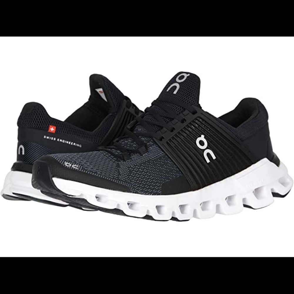 On Cloud Cloudswift Black Tennis Shoes